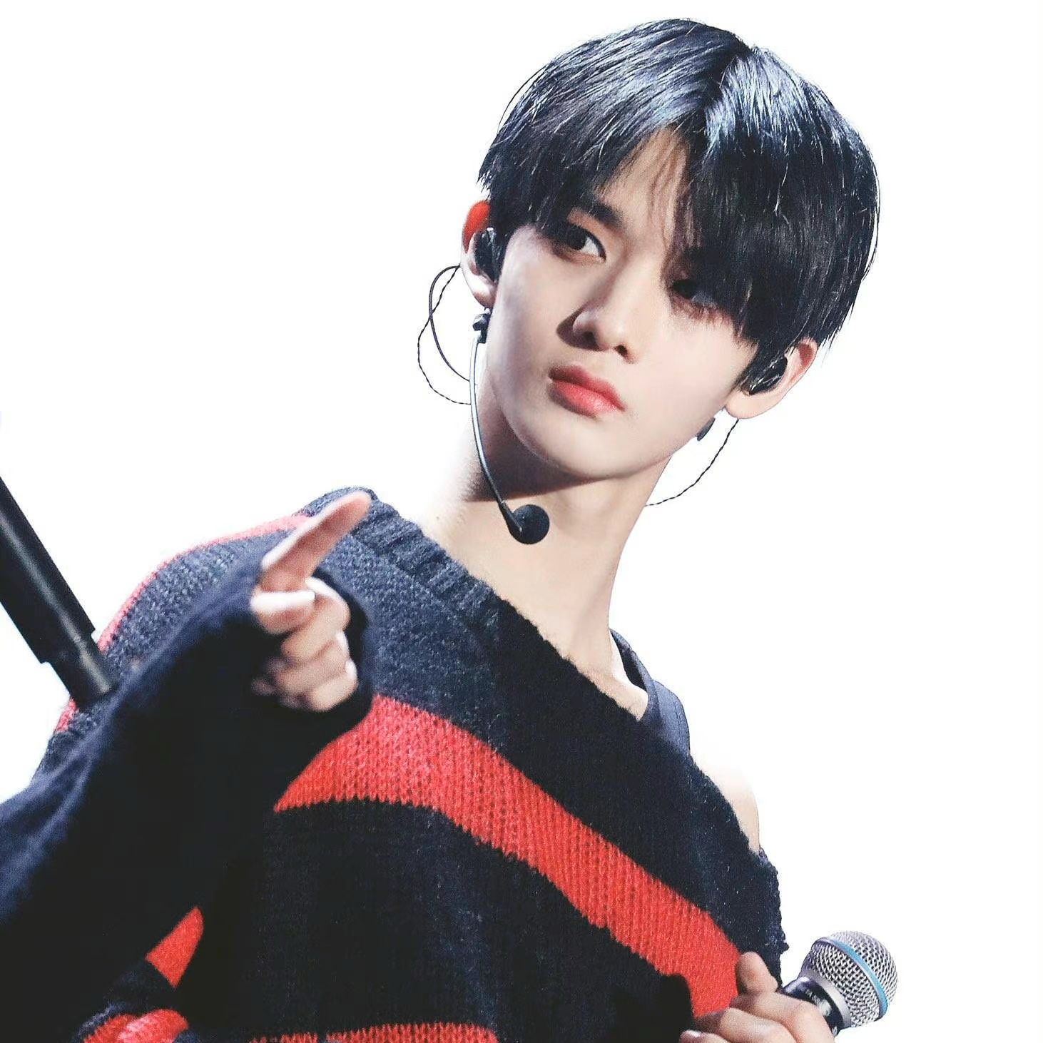 Behind-the-scenes cut of Bae Jinyoung