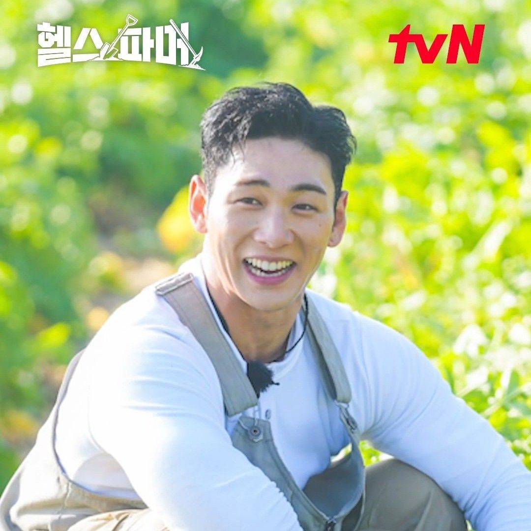 Behind-the-scenes cut of Baekho