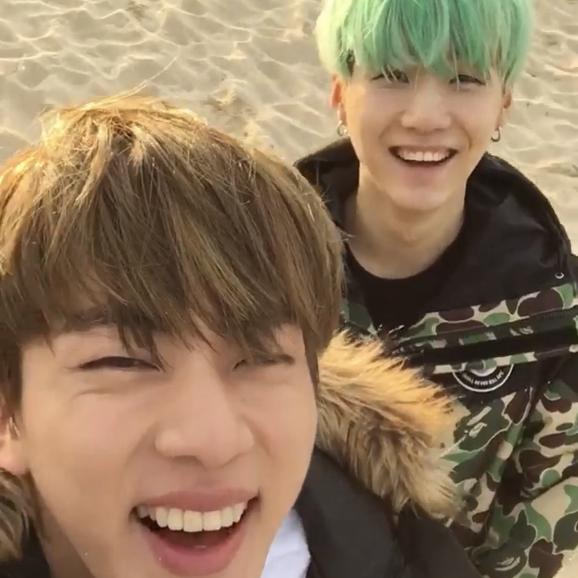 Momen yang diabadikan oleh penggemar SUGA (BTS)