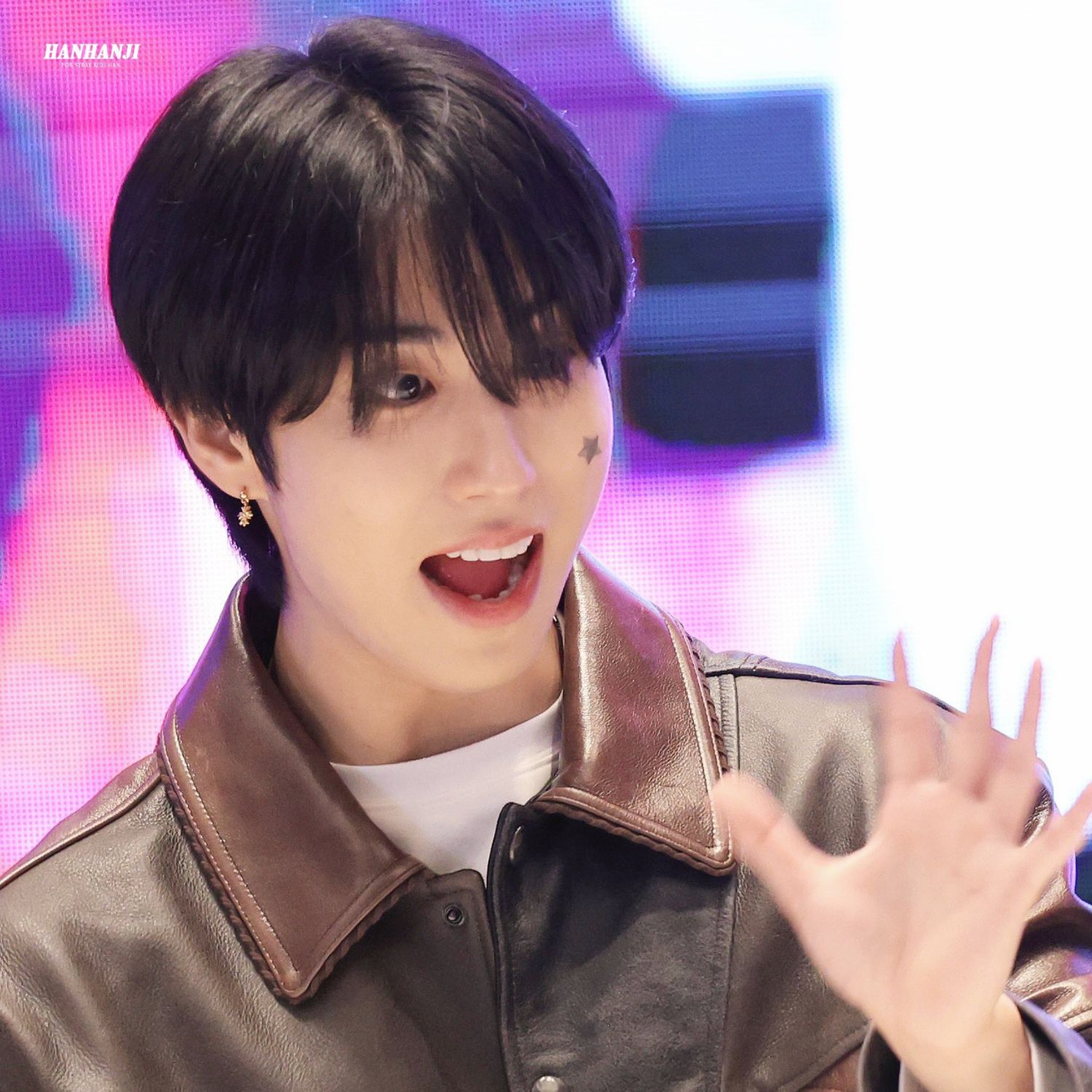 A moment captured by HAN (Stray Kids)'s fan