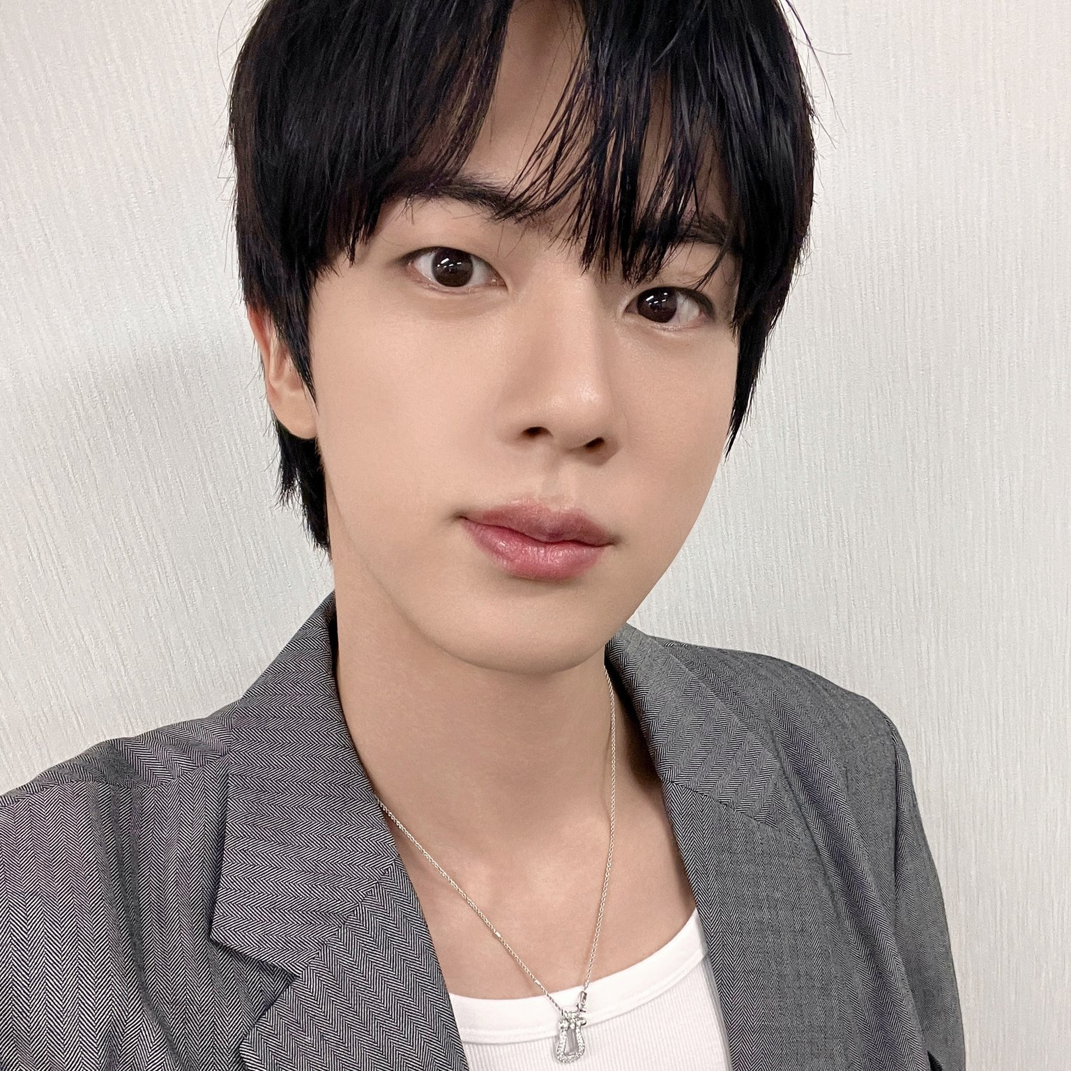 ジン (BTS)の最新写真