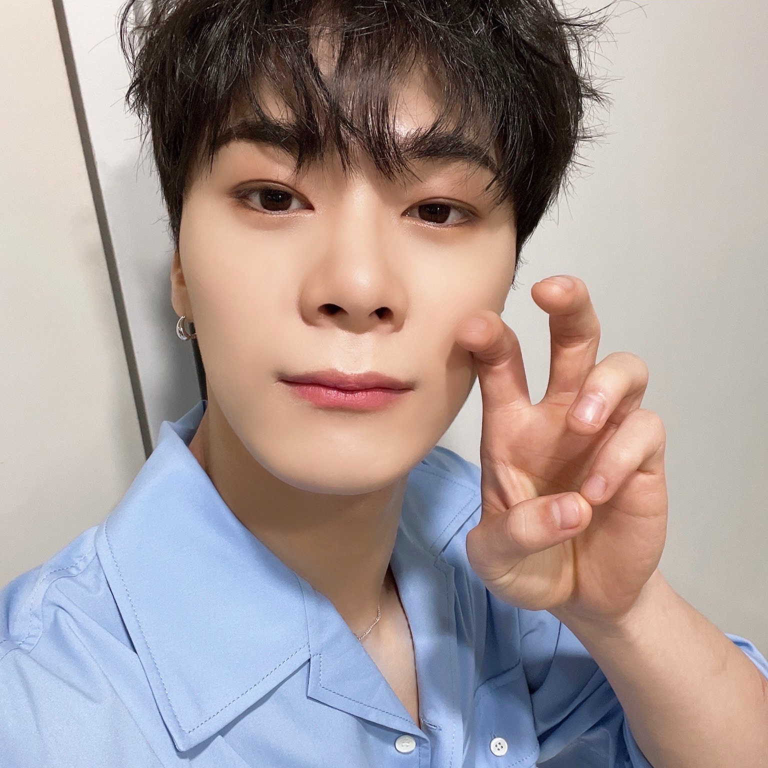 Behind-the-scenes cut of Moonbin (ASTRO)