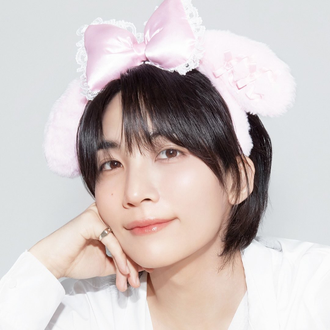 Recent activity shot of Jeonghan (SEVENTEEN)