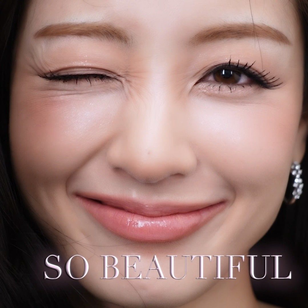 Foto terbaru Jihyo (TWICE)