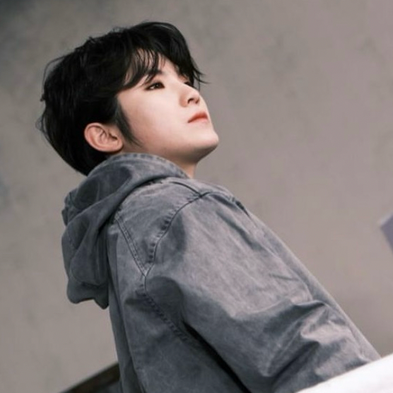 Latest photo of Woozi (SEVENTEEN)