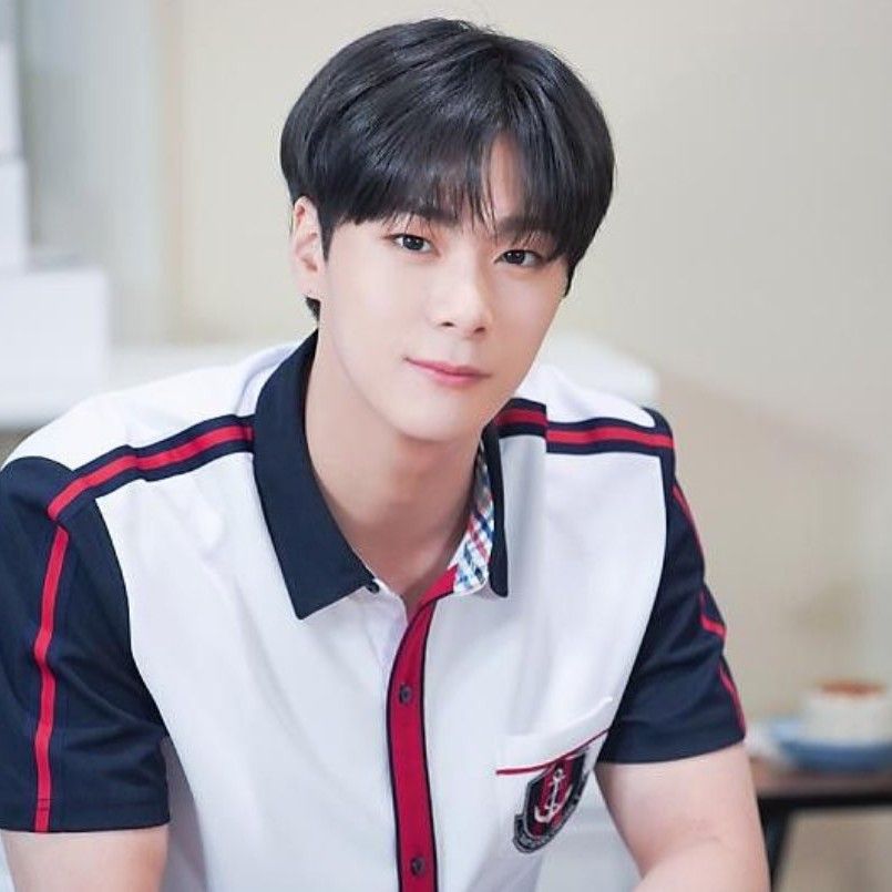 A moment captured by Moonbin (ASTRO)'s fan