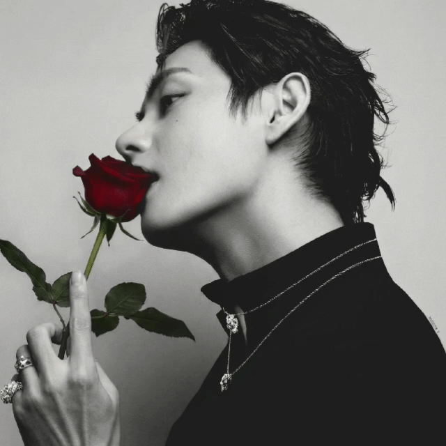 V (BTS)の舞台裏ショット