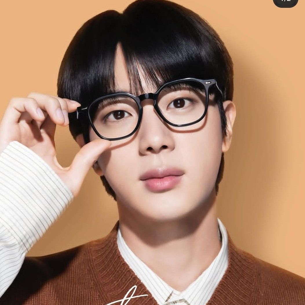 Foto aktivitas terbaru Jin (BTS)