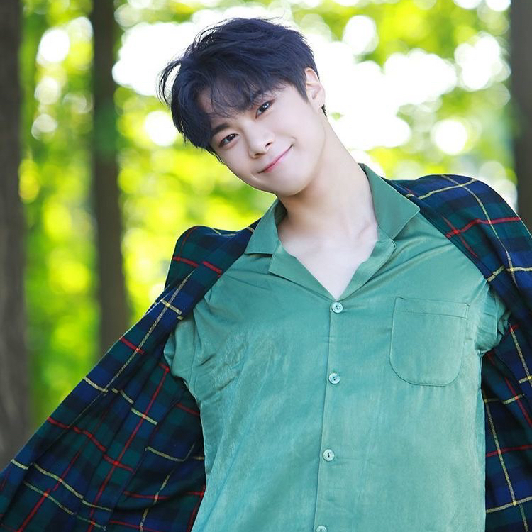 Latest photo of Moonbin (ASTRO)