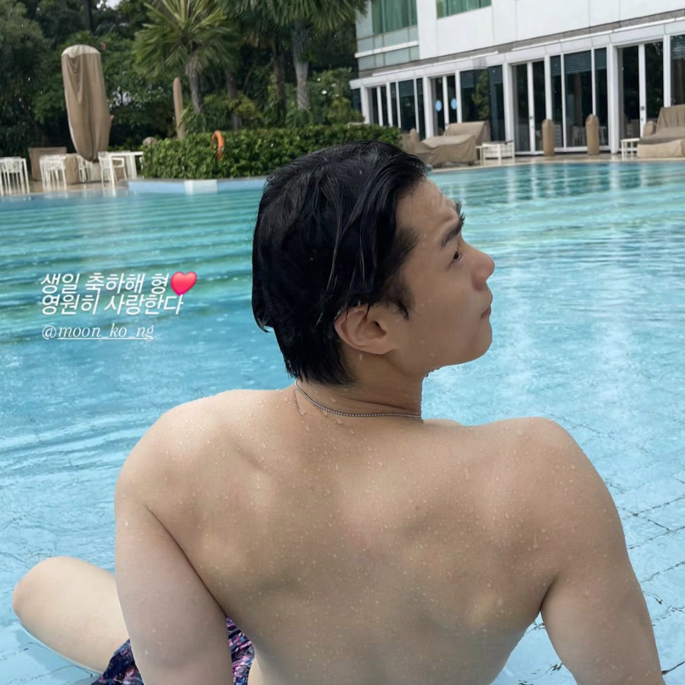 Behind-the-scenes cut of Moonbin (ASTRO)