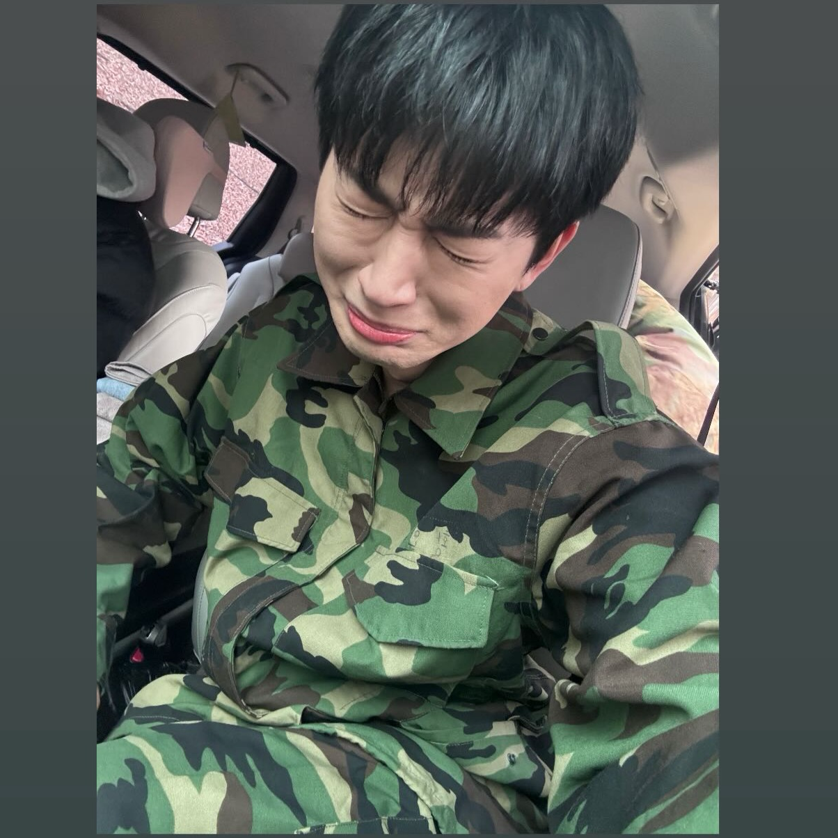 Latest photo of SONG (iKON)