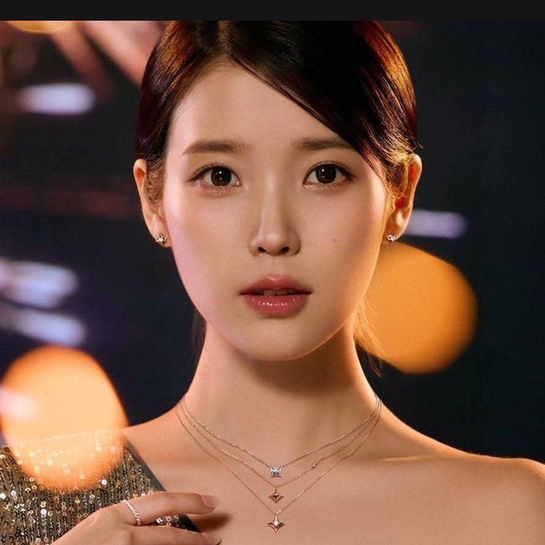 아이유의 비하인드 컷