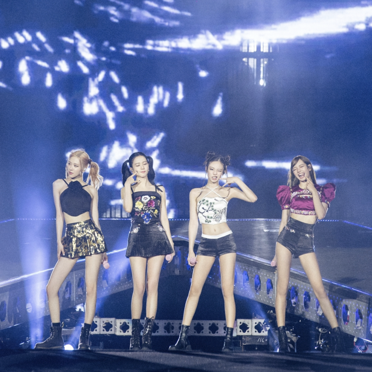 BLACKPINK의 비하인드 컷