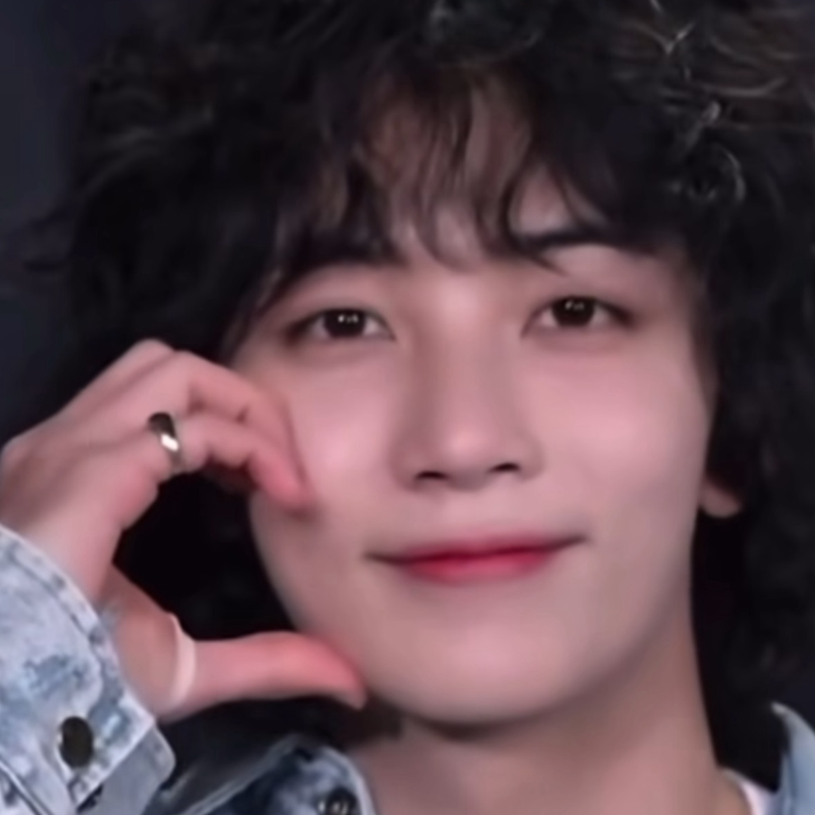 Latest photo of Jeonghan (SEVENTEEN)