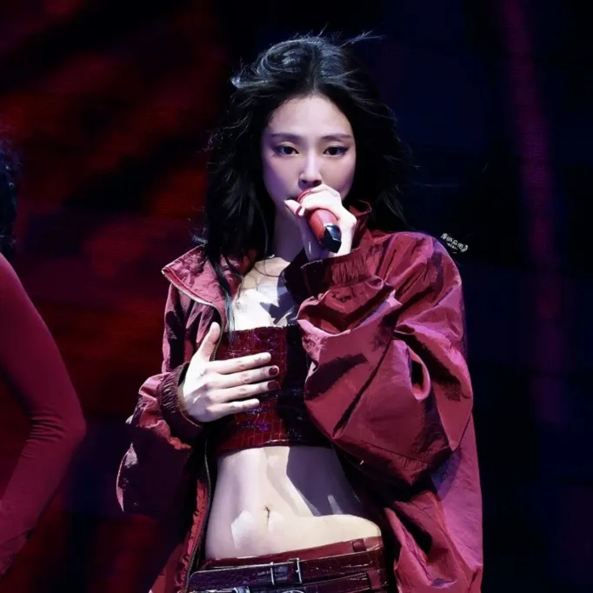 제니 (BLACKPINK)의 비하인드 컷