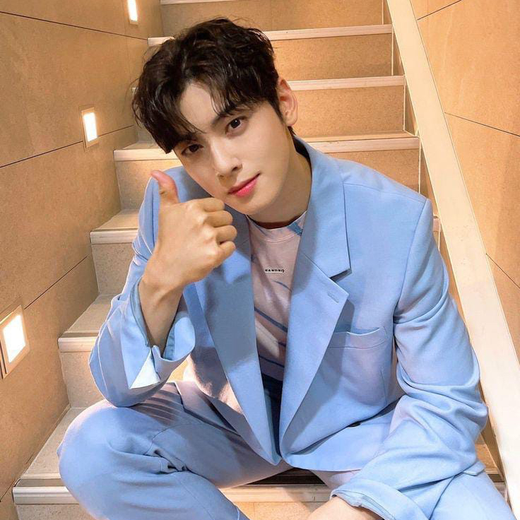 Latest photo of Eunwoo (ASTRO)