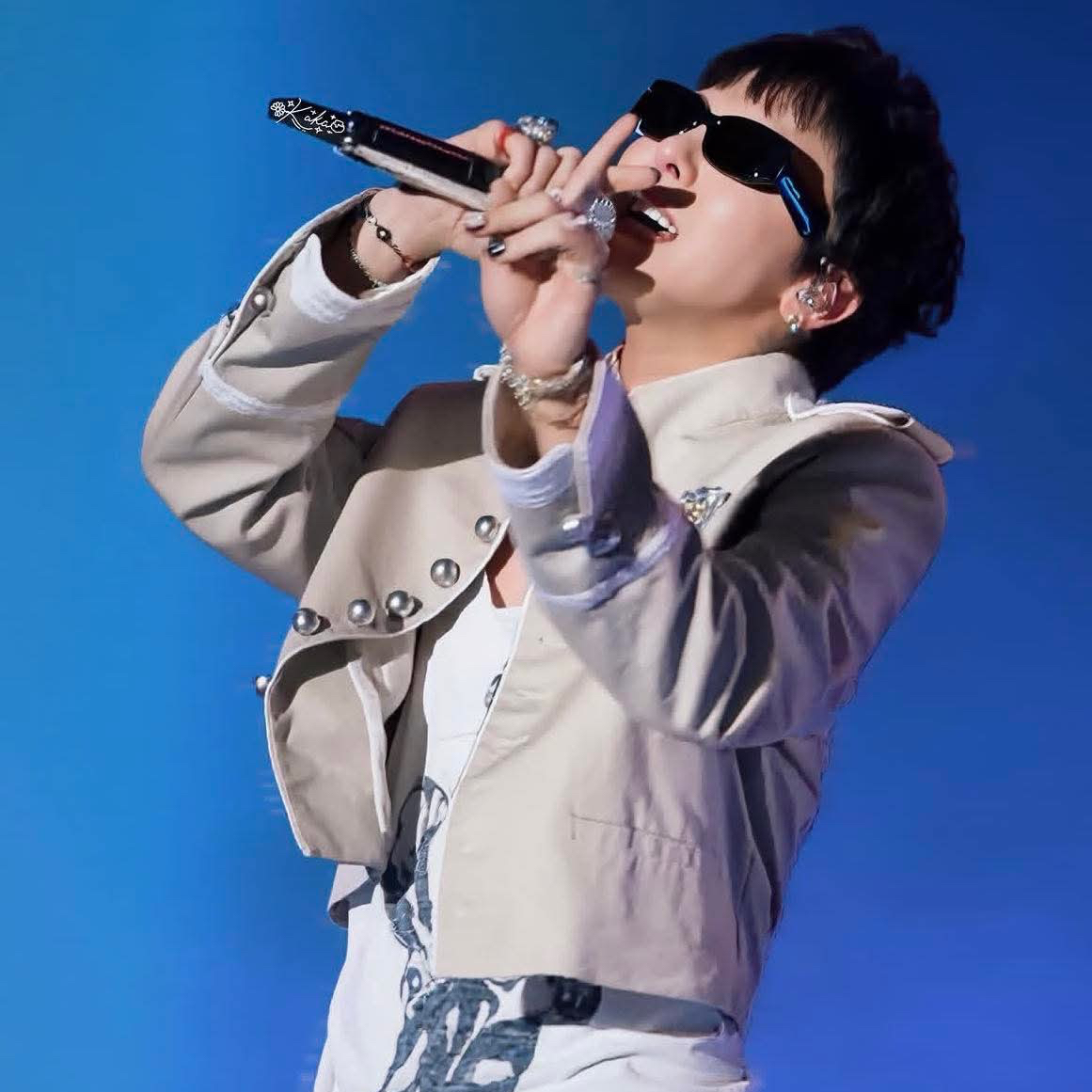 G-DRAGON (BIGBANG)的最新活动照片