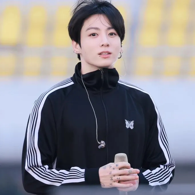 Momen yang diabadikan oleh penggemar Jungkook (BTS)