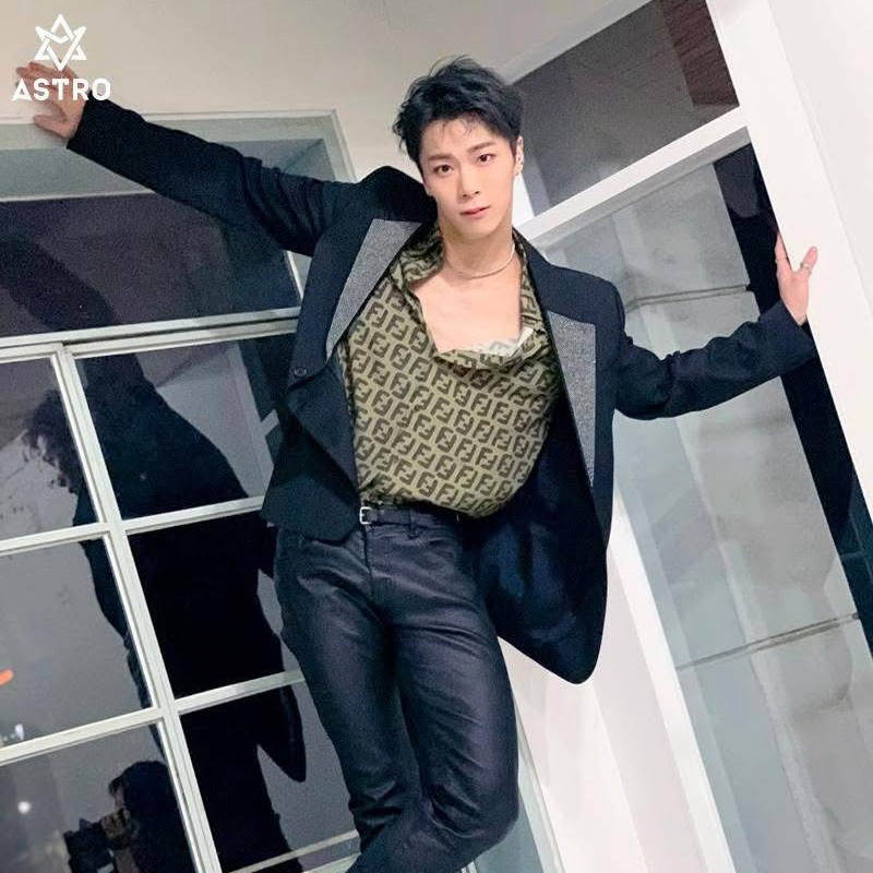 A moment captured by Moonbin (ASTRO)'s fan