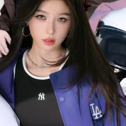 Behind-the-scenes cut of Esther Yu