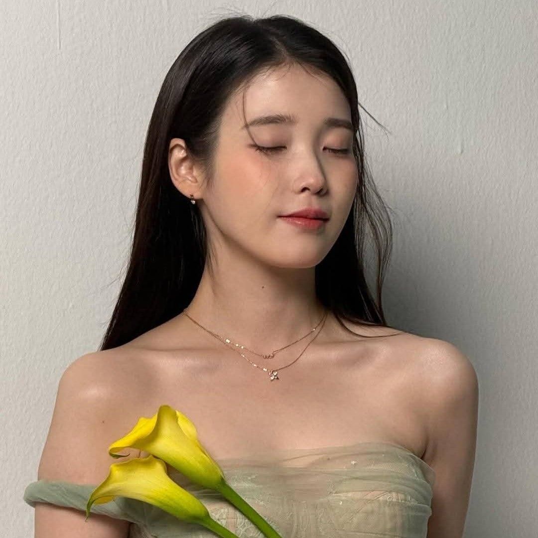 아이유의 비하인드 컷