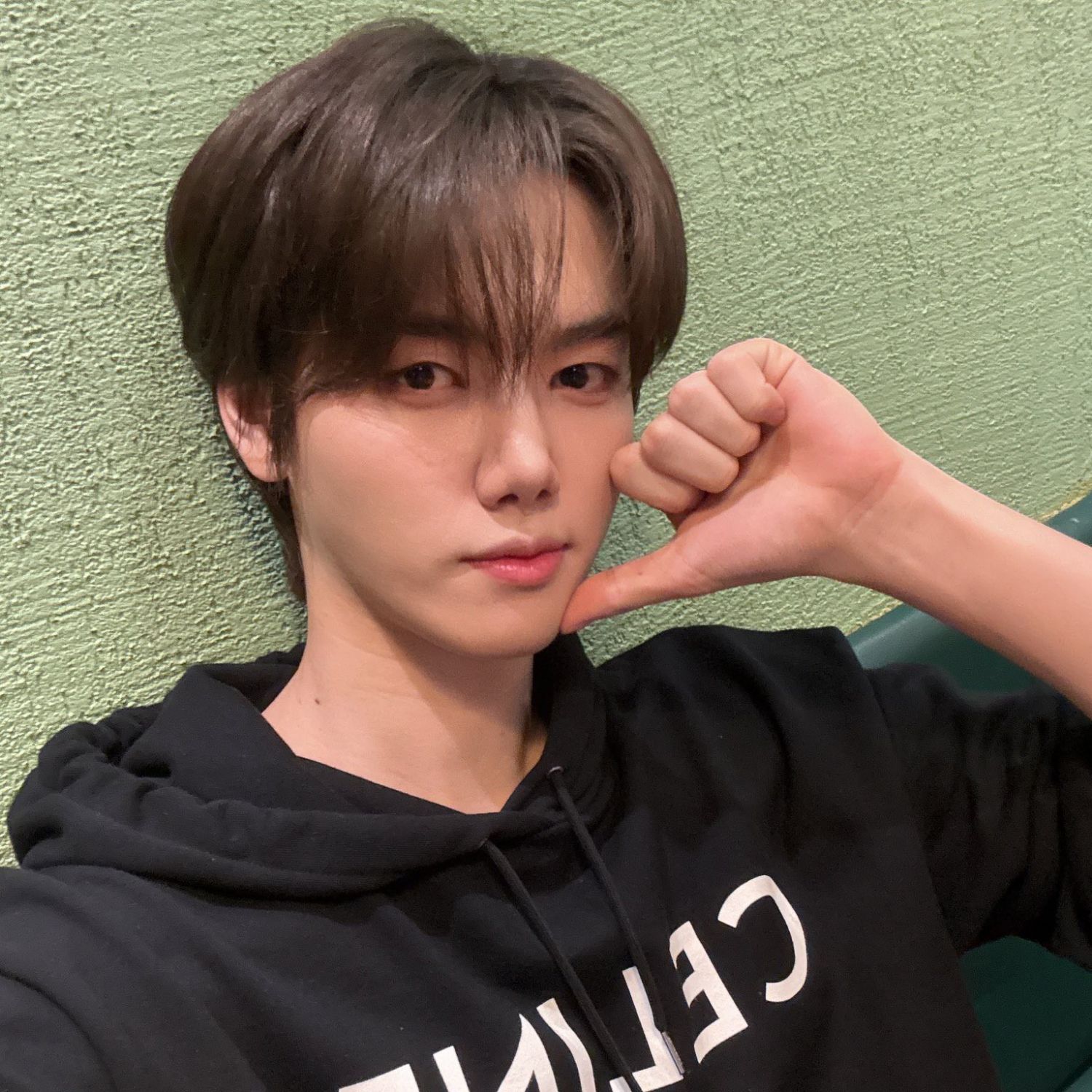 Recent activity shot of Minhee (CRAVITY)