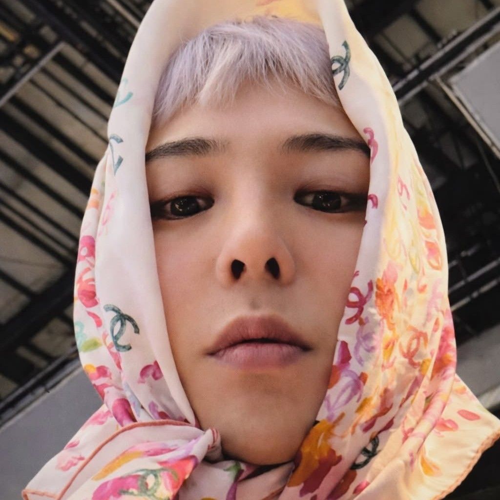 A moment captured by G-DRAGON (BIGBANG)'s fan