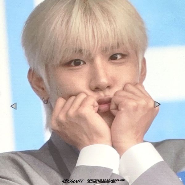 Signature photo of Park Woojin (AB6IX) capturing their charm