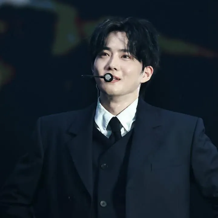 Suho (EXO)的最新照片