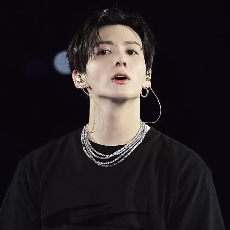 정국 (방탄소년단) 최근 활동샷
