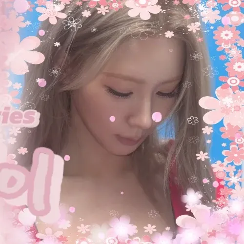 A moment captured by Miyeon (i-dle)'s fan