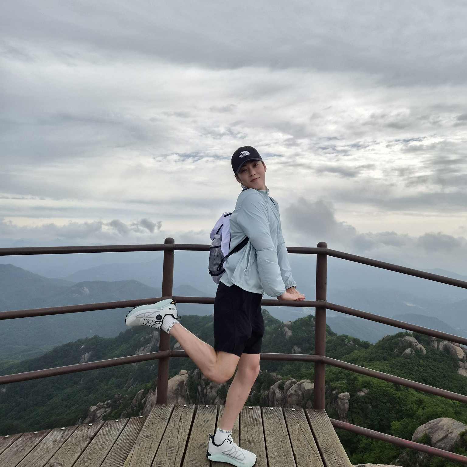 시우민 (EXO)의 비하인드 컷