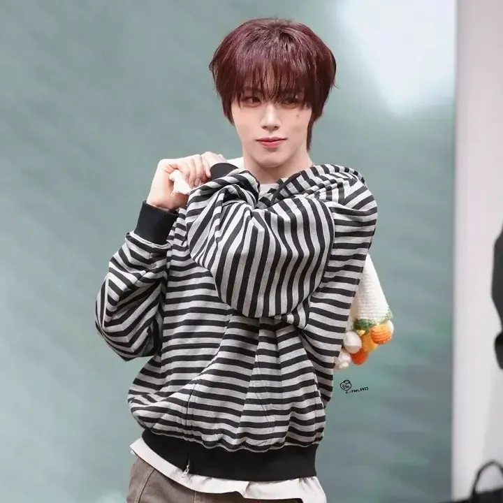 A moment captured by AHOF's fan