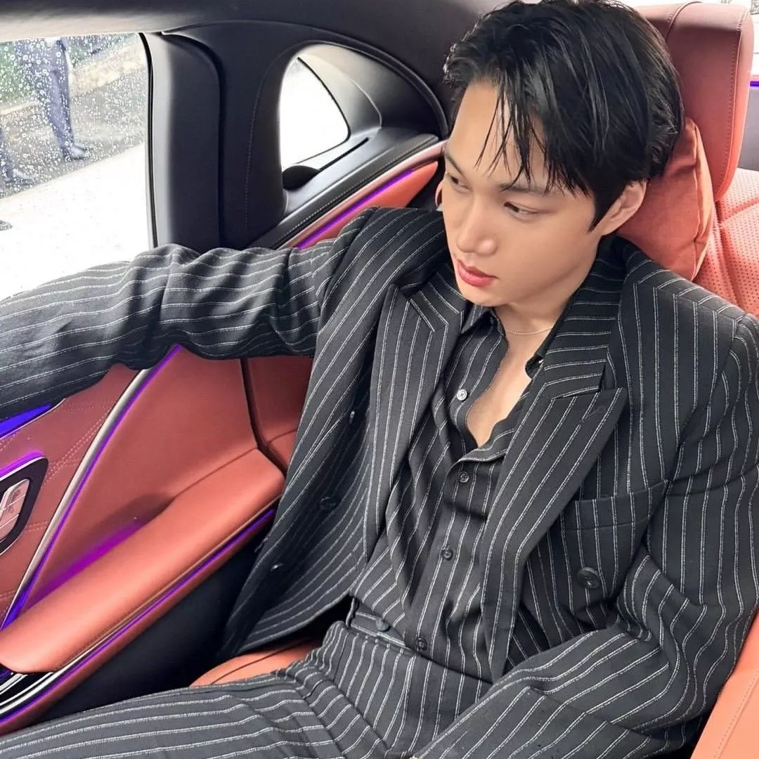 Kai (EXO)粉絲拍下的瞬間