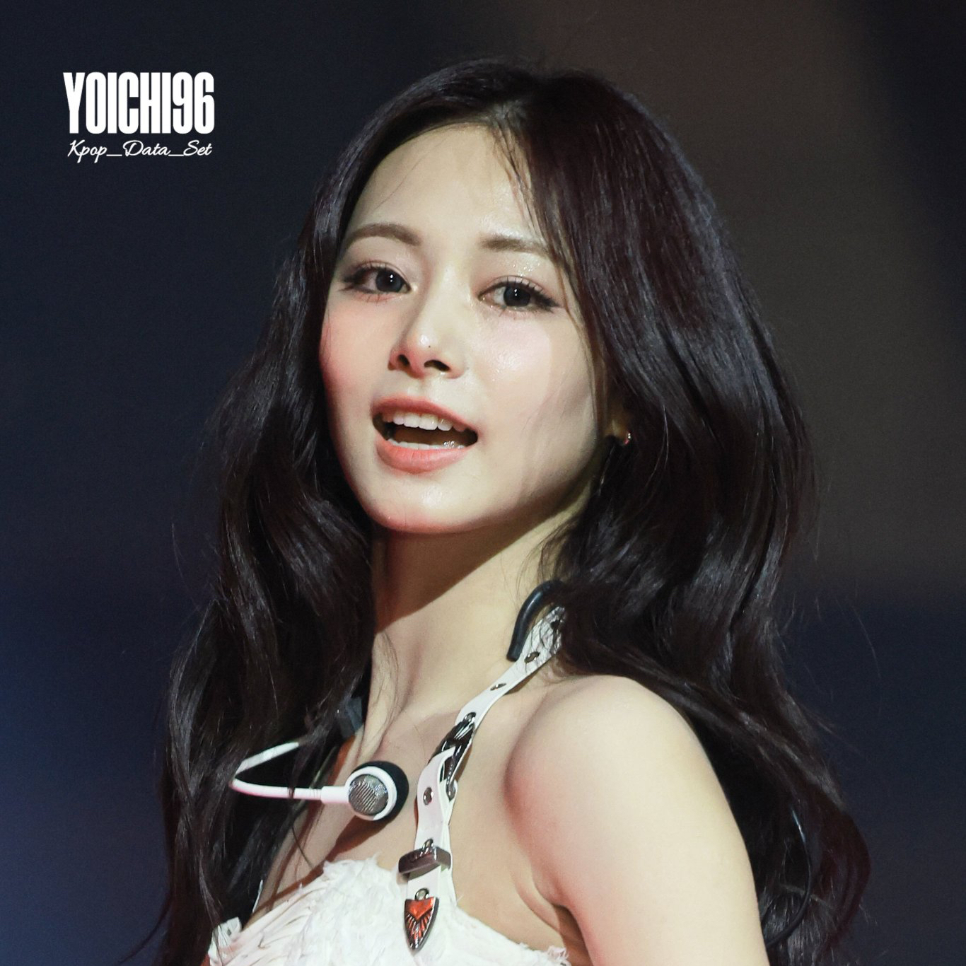 Momen yang diabadikan oleh penggemar Tzuyu (TWICE)
