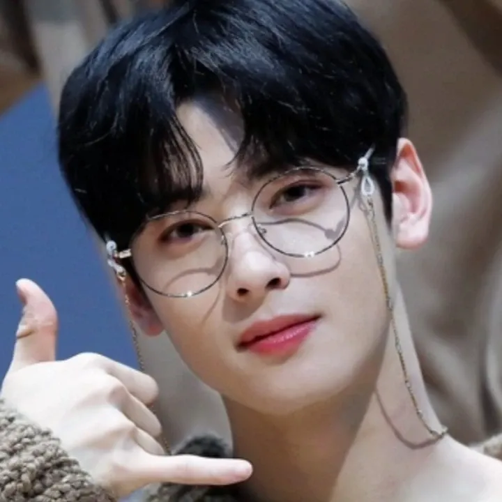 Latest photo of Eunwoo (ASTRO)
