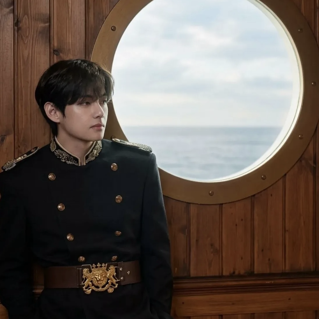 V (BTS)の最近の活動写真