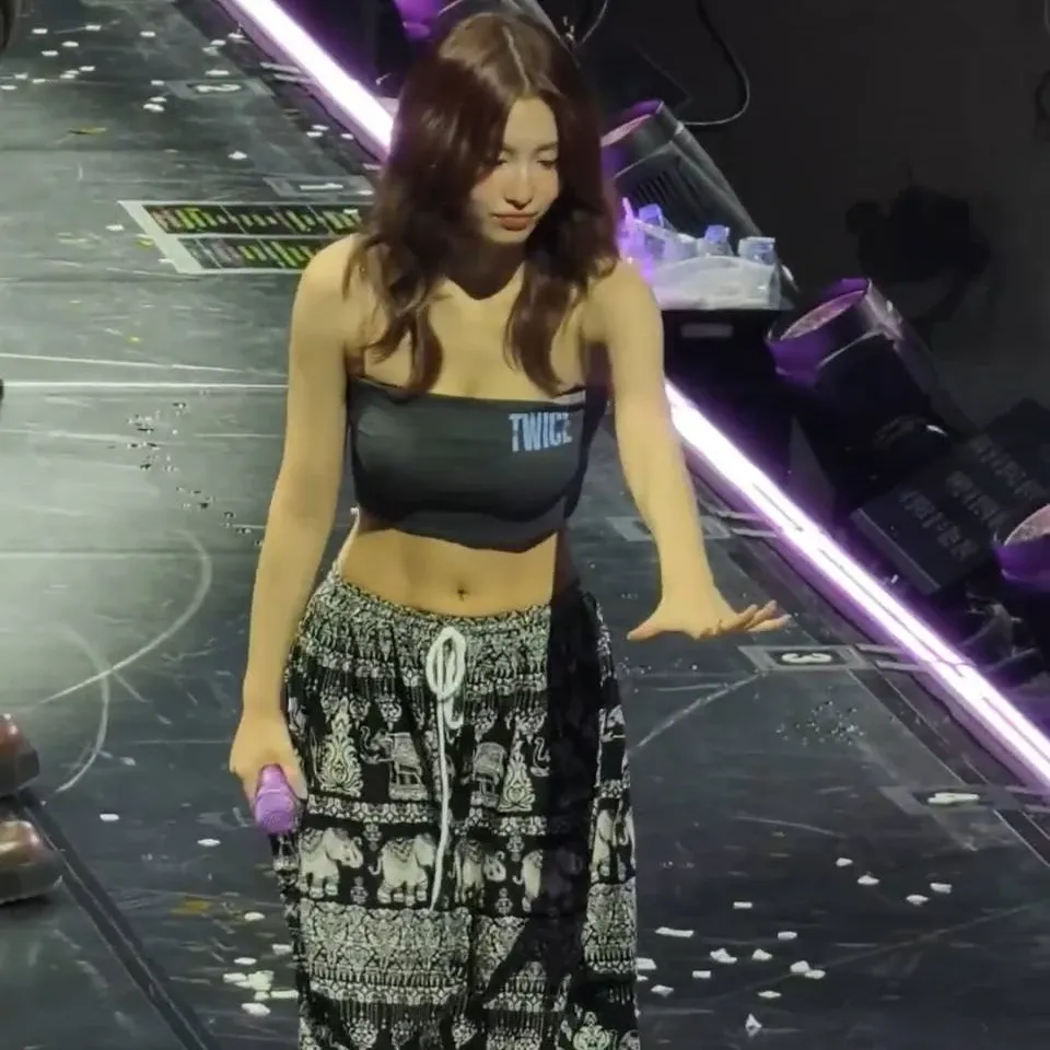 Momo (TWICE)粉絲拍下的瞬間