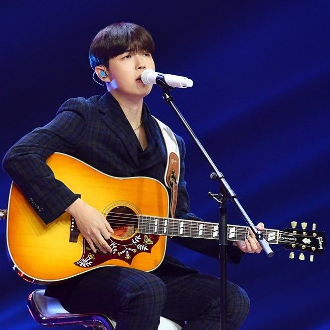 金在奐粉絲拍下的瞬間