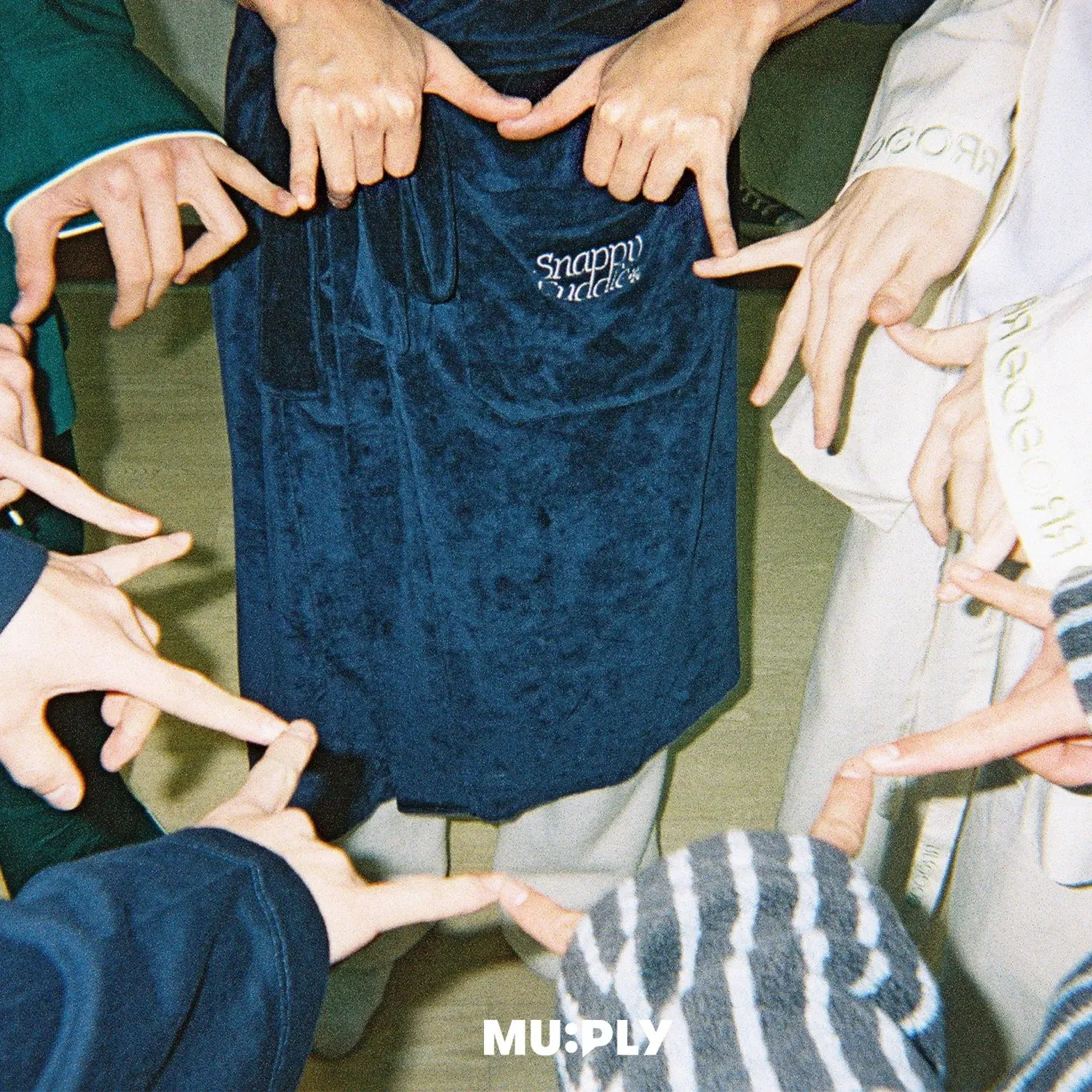 Behind-the-scenes cut of CORTIS