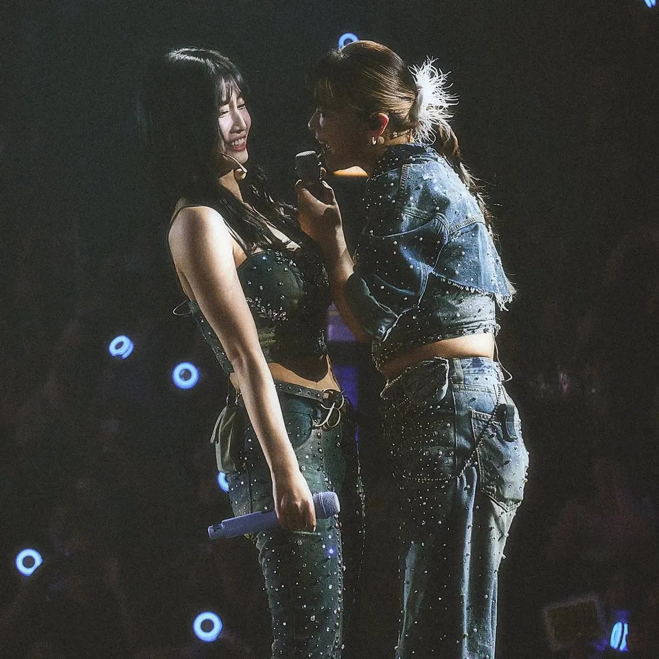 A moment captured by Momo (TWICE)'s fan