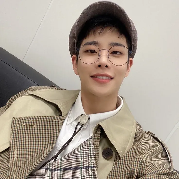 MJ (ASTRO)粉丝拍下的瞬间