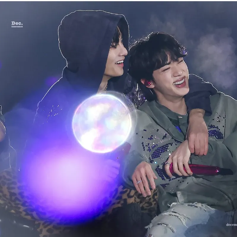 Momen yang diabadikan oleh penggemar Jin (BTS)