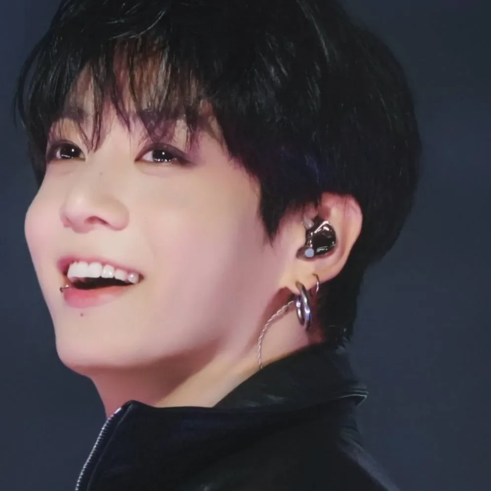 정국 (방탄소년단) 최근 활동샷