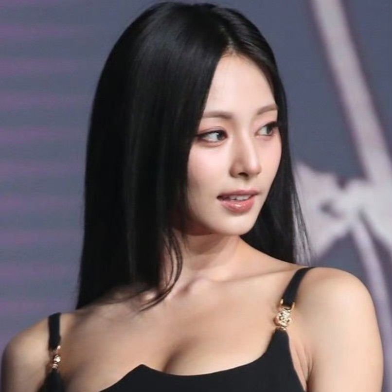 쯔위 (TWICE) 최근 활동샷