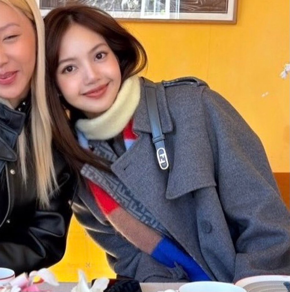 Foto terbaru Lisa (BLACKPINK)