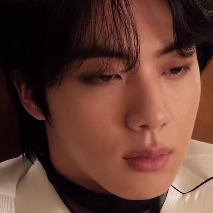 Behind-the-scenes cut of Jin (BTS)