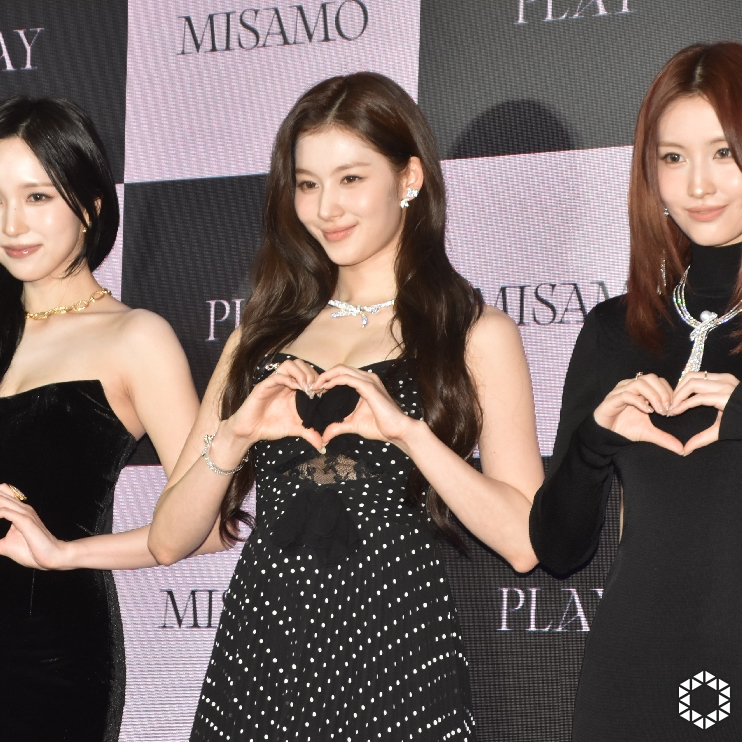 Sana (TWICE)的最新照片