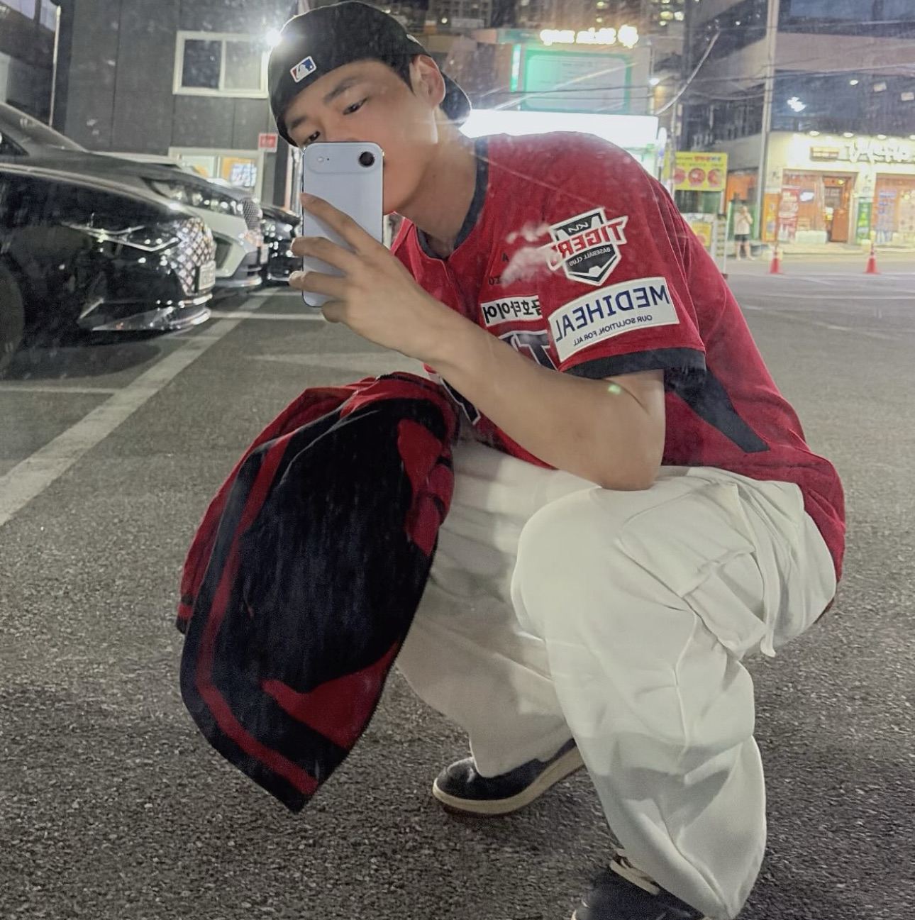 Recent activity shot of Choi Byungchan