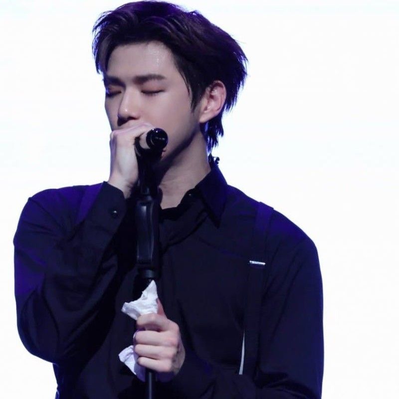 강다니엘 최근 활동샷